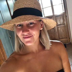 Meet your Posher, Alexis